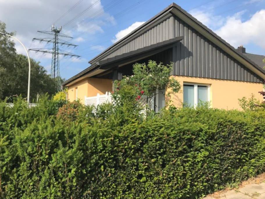 Komfortables Einzelhaus Mit Garten Halstenbek 외부 사진